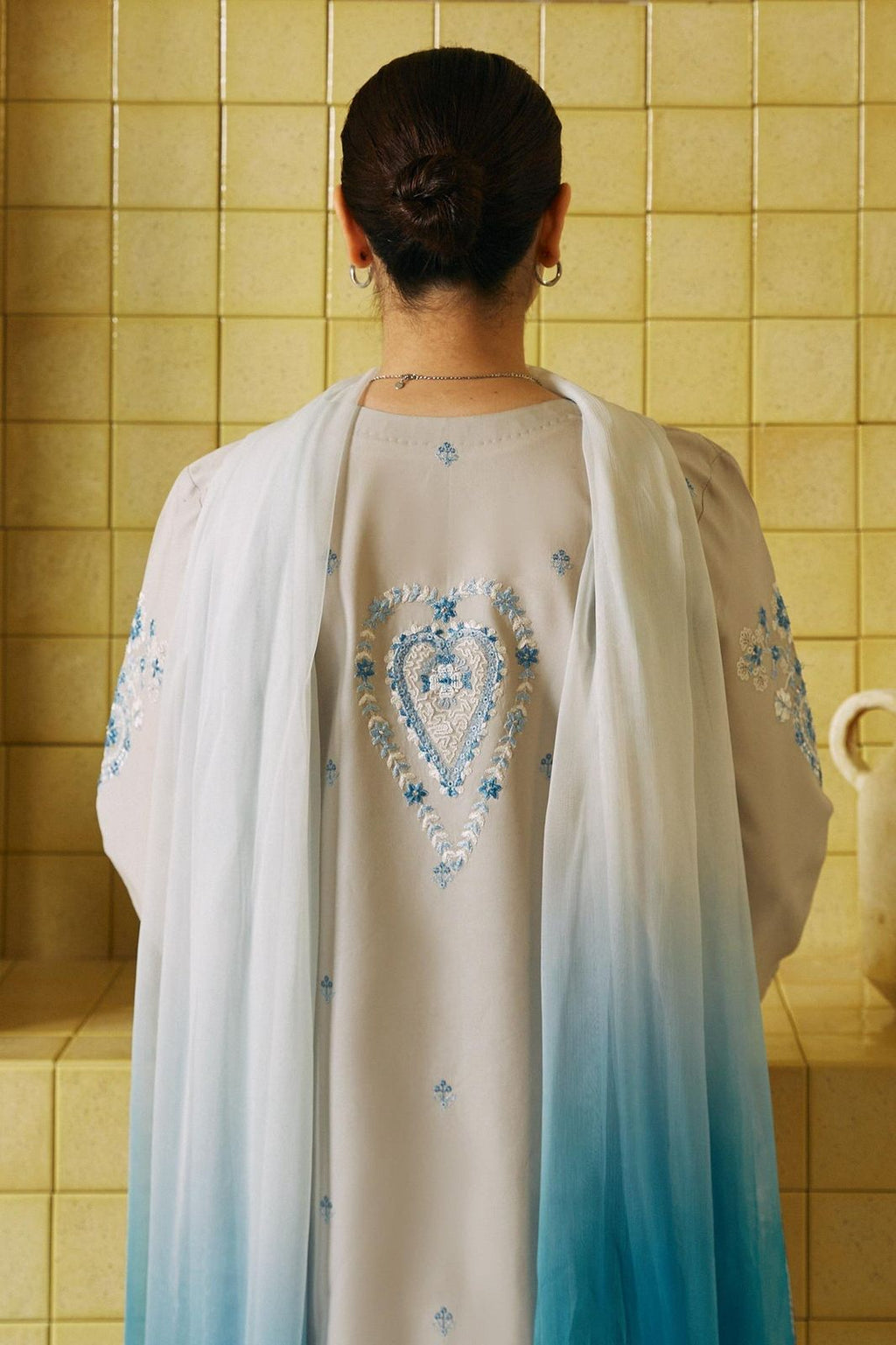 *ZARA SHAHJAHAN 2605*