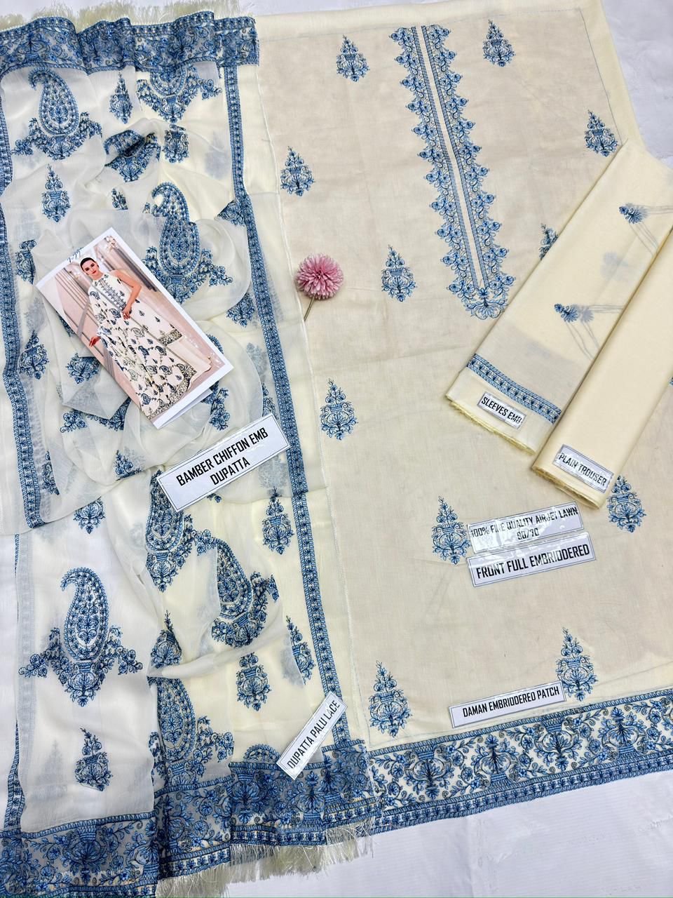 🍂*BAREEZE 7077*🍂

*Stuff: Best Quality Lawn 90/88*

✔️ Front Full Embroidered
✔️ Neck Heavy Emb
✔️ Daman  Embroidered patch
✔️ Sleeves Heavy  Embroidered
✔️ Bamber chiffon heavy Emb shawl